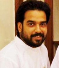 Dentist in 032a24c2-71b2-48e8-bee8-55e4e6a303bc-The-Klinic-Dr.-Amit-Singh
